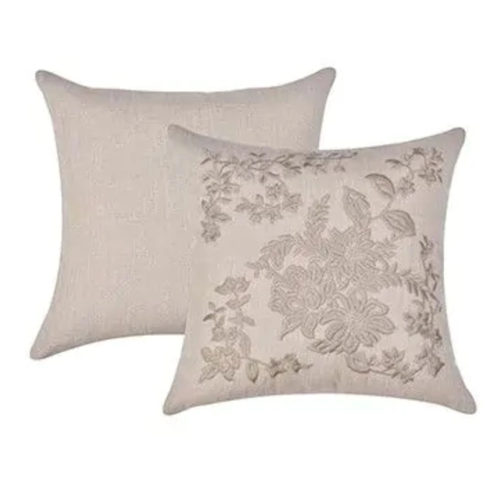 Almofada Floral Bordada Natural