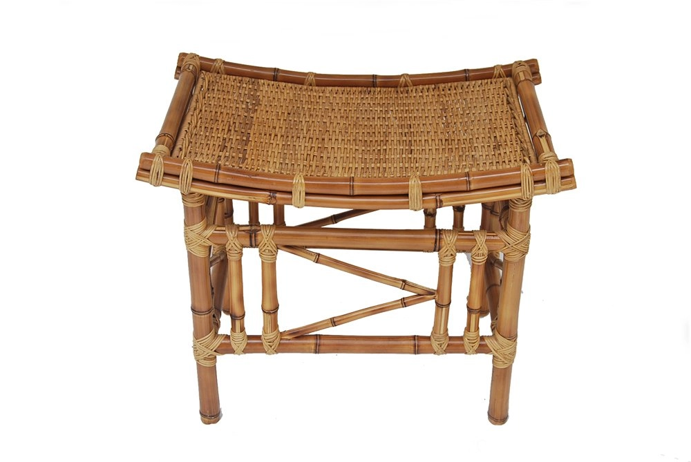 Banqueta Assento Curvo Pequena